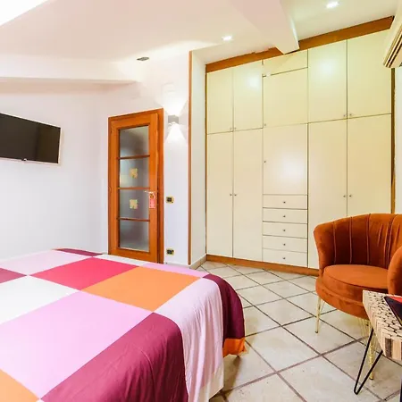 Casa Raffaela Neapol